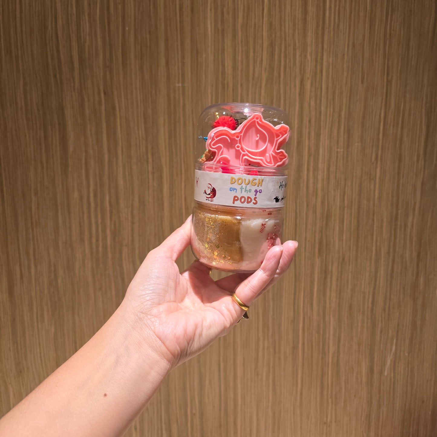 Build your Reindeer Dough Pod